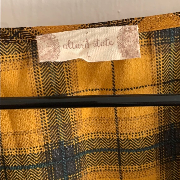 Yellow and black long sleeve top - Picture 3 of 4